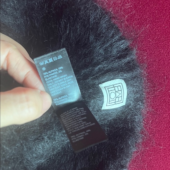 Toteme Alpaca Hat - Picture 5 of 9